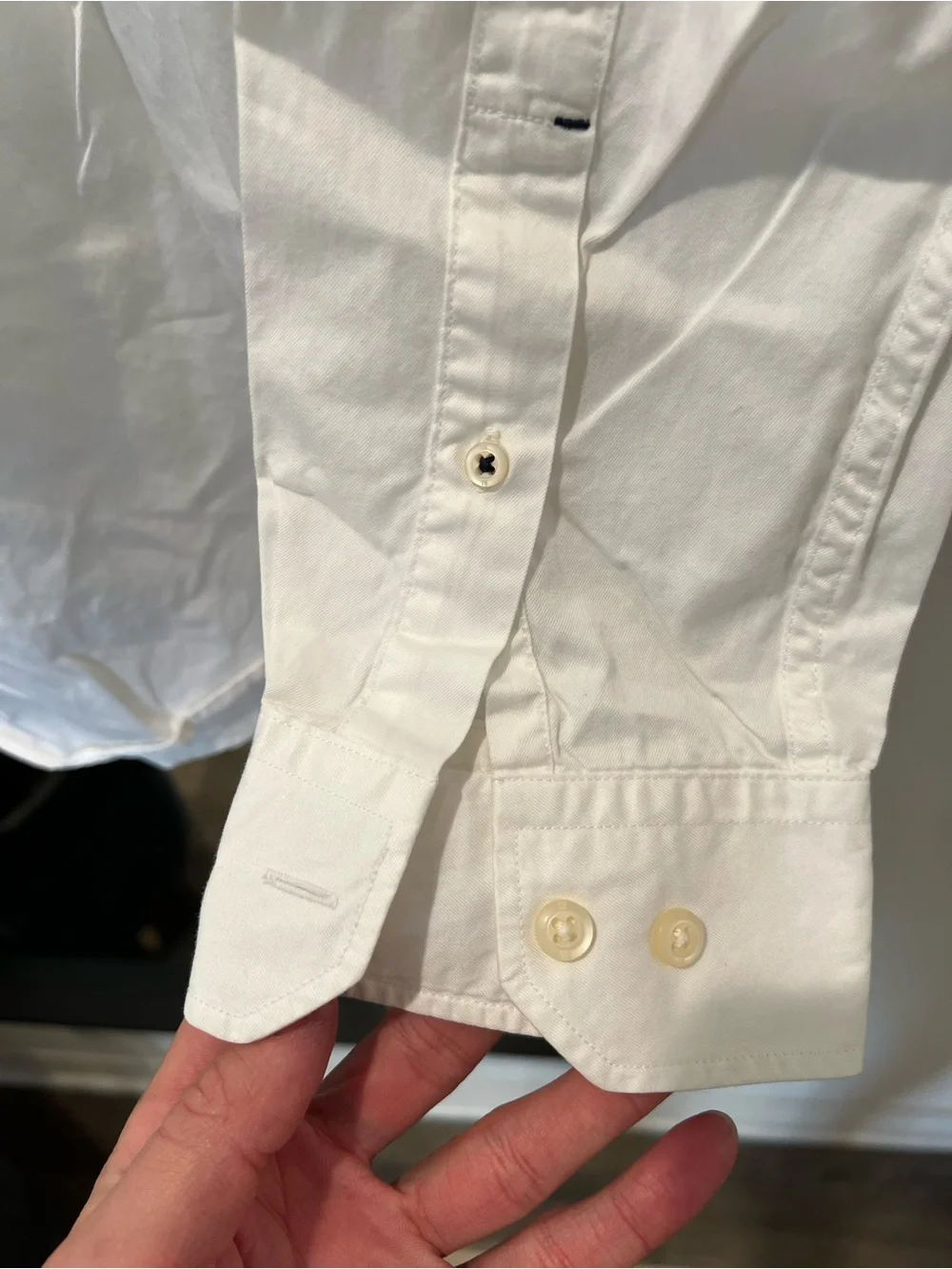 Banana Republic Men’s White Button-Down Oxford Shirt